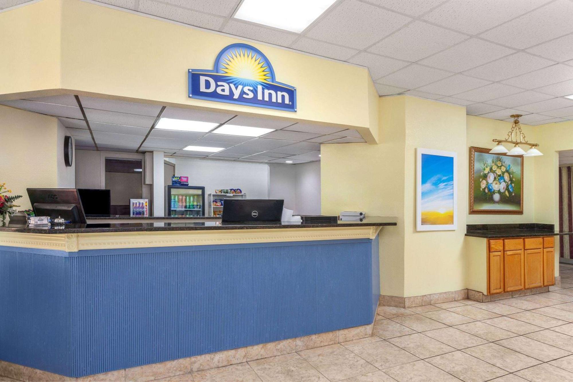 Days Inn By Wyndham Шелби Екстериор снимка